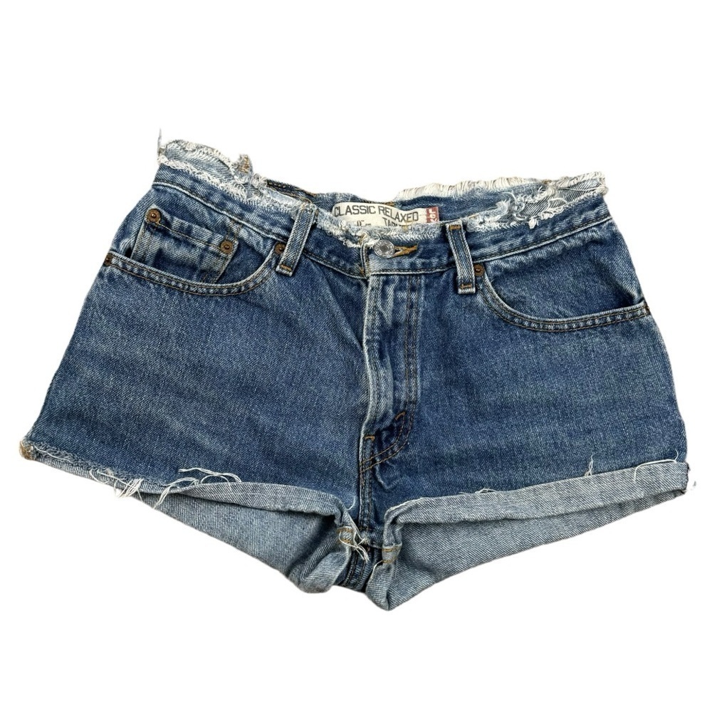 Levi’s Classic Tappered Denim Shorts
